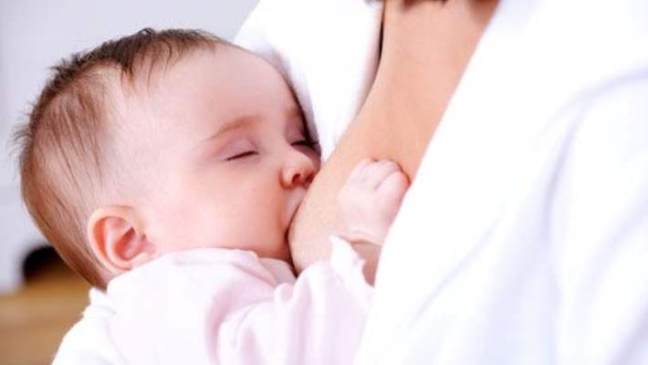Anne Sütü, Bebeğin Sağlıklı Büyümesini Sağlıyor